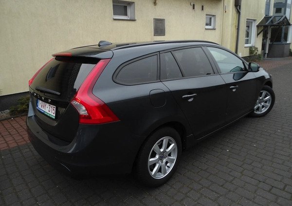 Volvo V60 cena 38600 przebieg: 263000, rok produkcji 2013 z Nowe małe 631